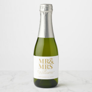 Template Wedding Favour Mr & Mrs Name Simple Moder Sparkling Wine Label