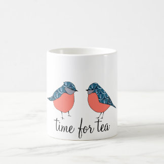 Temps bleu d'oiseau pour la tasse de thé