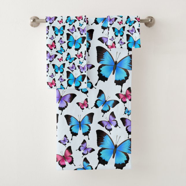 tendance des papillons bleus et colorés (En situation)