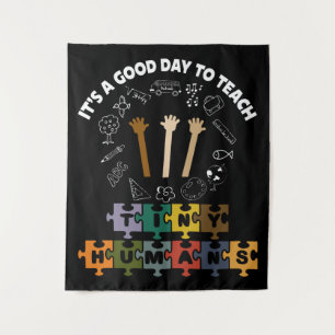 Tenture 3/4, C'est un bon jour pour apprendre de minuscule