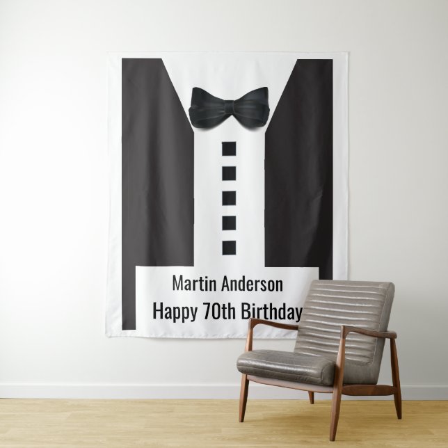 Tenture 70e Anniversaire 🎉 Smoking Élégant (En situation)