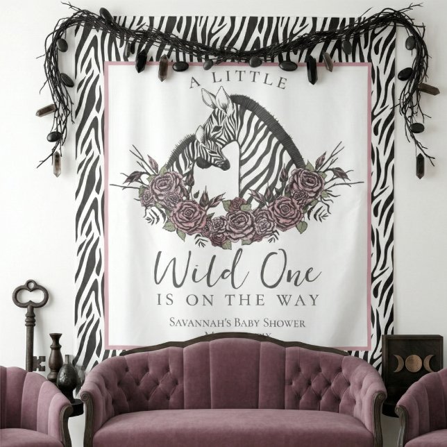 Tenture A Little Wild One Baby Zebra Print Backdrop (Little Wild One Backdrop for Zebra Safari Baby Shower for Her. Black and White Zebra Stripes & Pink)