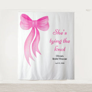 Tenture Arc rose Elle fait son noeud Lavage de bride