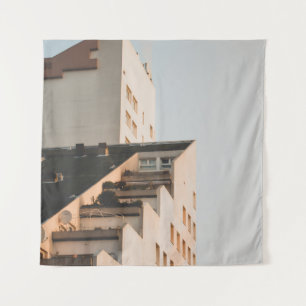 TENTURE BÂTIMENT EN BÉTON BLANC