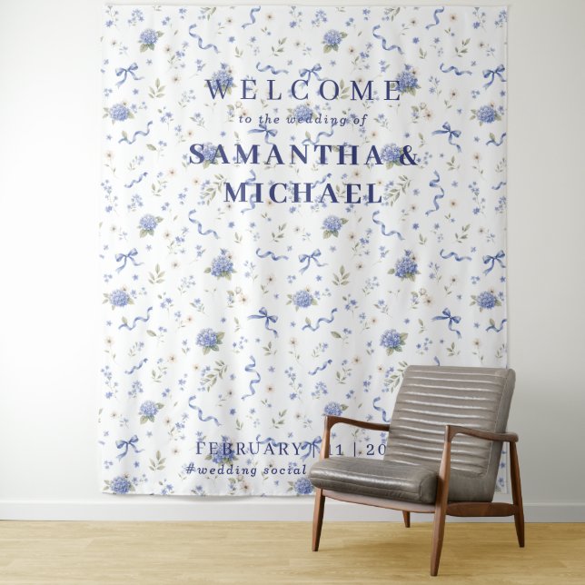 Tenture Bleu Marine Bienvenue au mariage Petite Fleur (En situation)