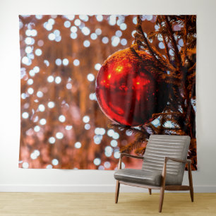 Tenture Boule de Noël rouge, fond brun, lumières blanches