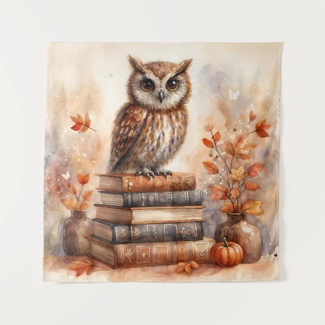 Tenture Chouette perchée sur la pile de livres Automne (Devant)