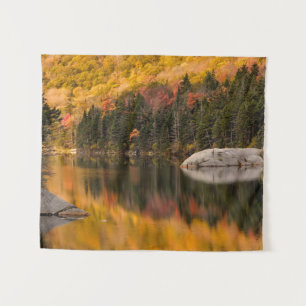 Tenture Couleurs d'automne reflétées sur l'étang de castor