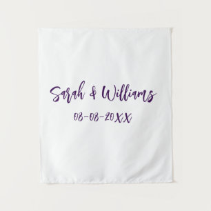 Tenture Couple de mariés. Nom date violet simple minimalis