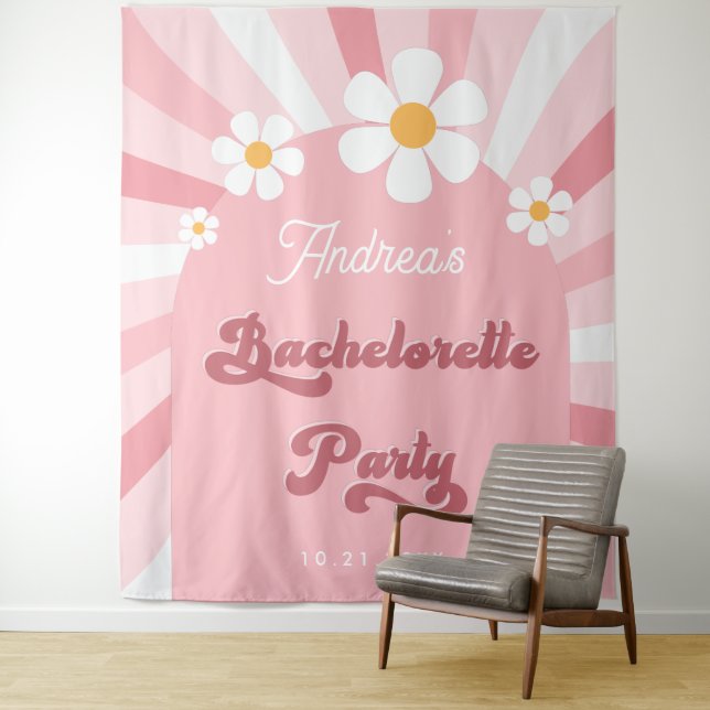 Tenture Daisée rose rétro les années 70 Bachelorette (En situation)