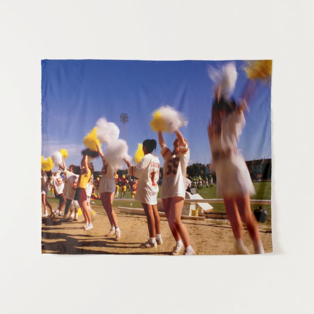 Tenture Des pom-pom girls. (Devant (Horizontal))
