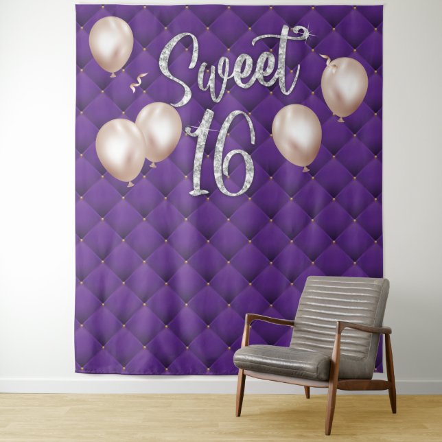 Tenture Douce 16 Moderne Argent Script Luxe Violet Tufté (En situation)