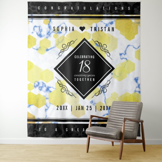 Tenture Élégant 18e Anniversaire de Mariage en Porcelaine (En situation)