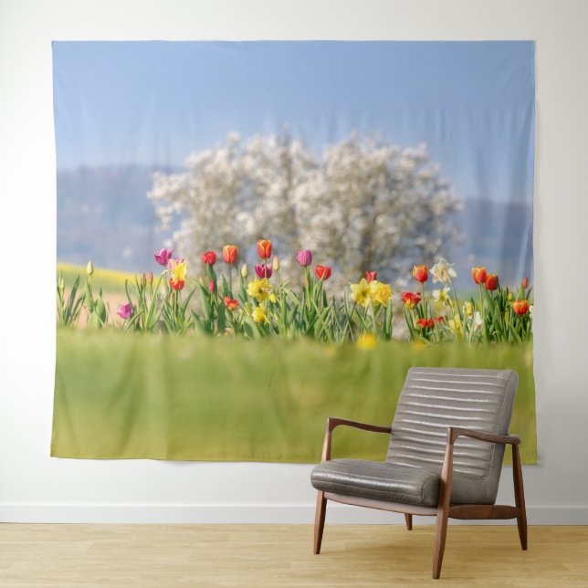 Tenture Fleurs de printemps colorées avec tulipes et jonqu (En situation (horizontale))