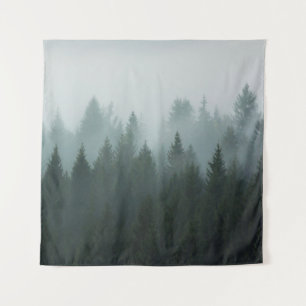 Tenture Forêt dans la brume matinale dans la montagne. Épi