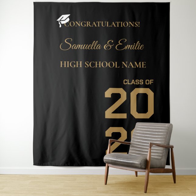 Tenture Graduate moderne Gold Script Twin Graduation Party (En situation)