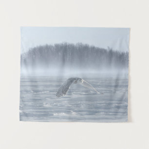 Tenture Hibou des neiges en vol en hiver