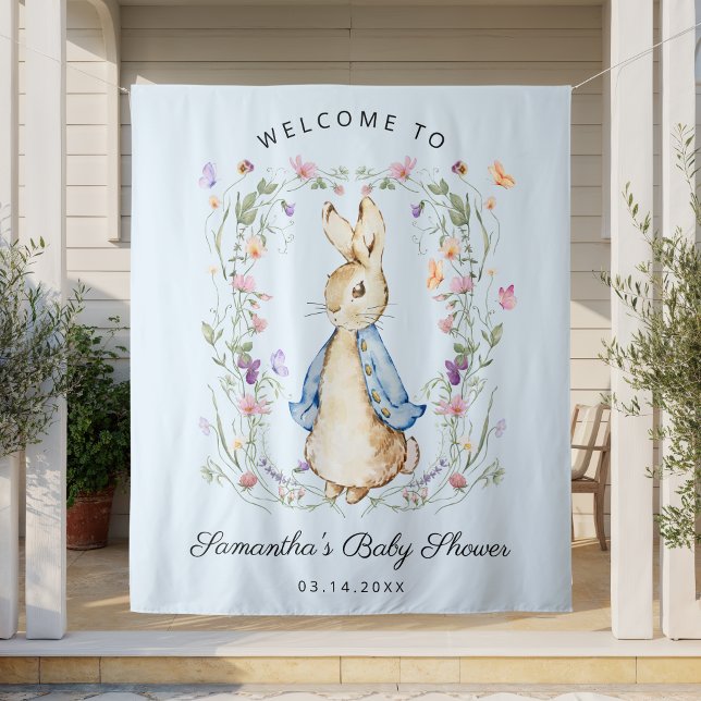 Tenture Jolie Baby Shower de Peter Rabbit avec des fleurs  (Créateur téléchargé)