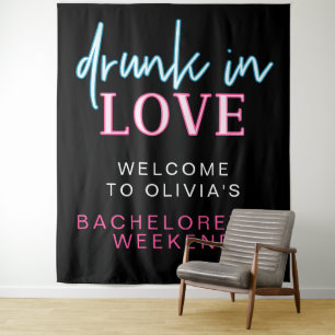 Tenture LOLA Neon Drunk In Love Bachelorette Bienvenue