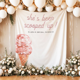 Tenture Mariage en Rose Rétro avec de la Crème Glacée