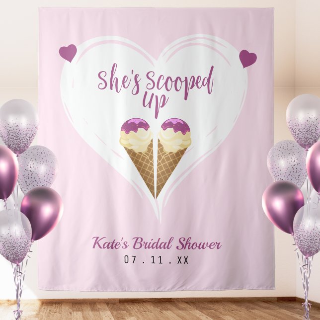 Tenture Mariage Réception Rose Crème Glacée en Forme de Co (Scooped Up Pink Ice Cream Heart Bridal Shower Tapestry
)