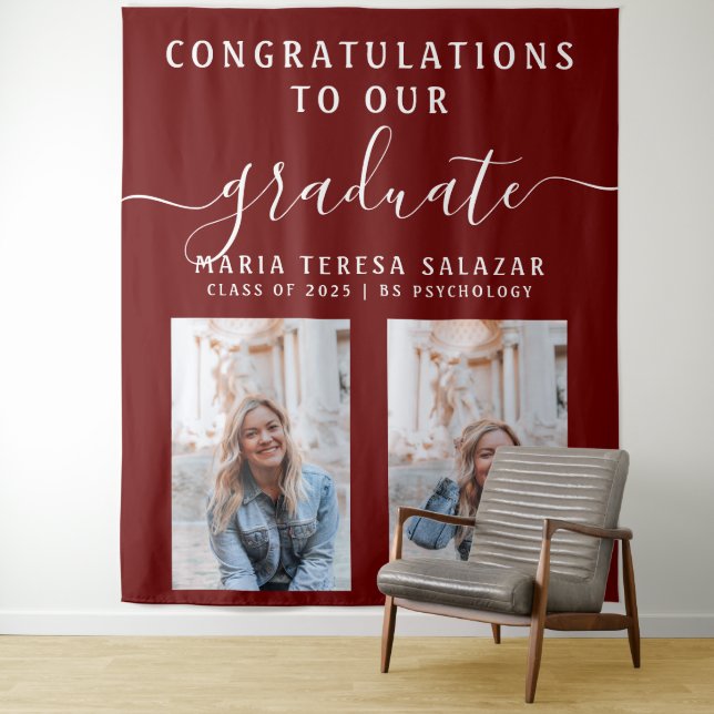 Tenture Maroon Script Calligraphy Deux Photo Remise des di (En situation)