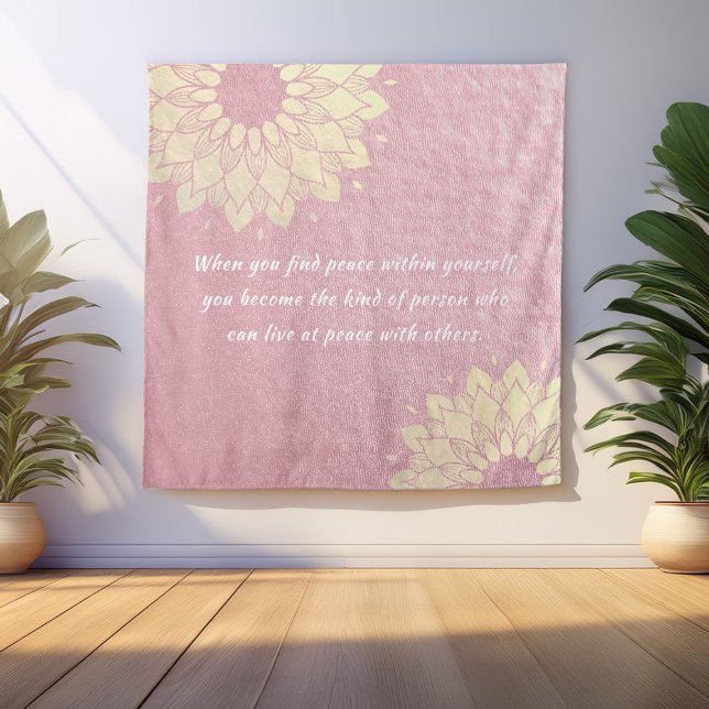 Tenture Méditation Yoga Instructeur Rose Gold Mandala Cita (Créateur téléchargé)