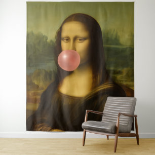 Tenture Mona Lisa soufflant de bulle rose