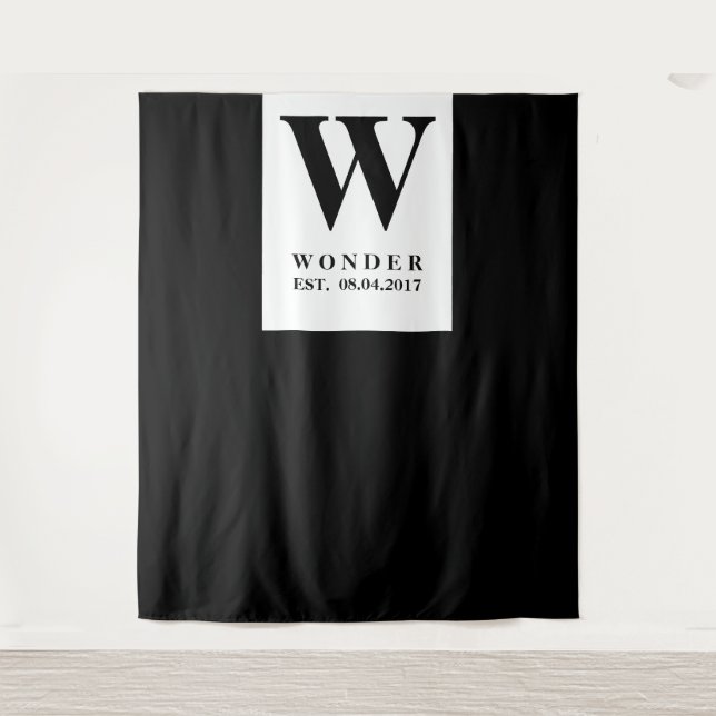 Tenture Newly Wed Monogram black Wedding backdrop (Devant)