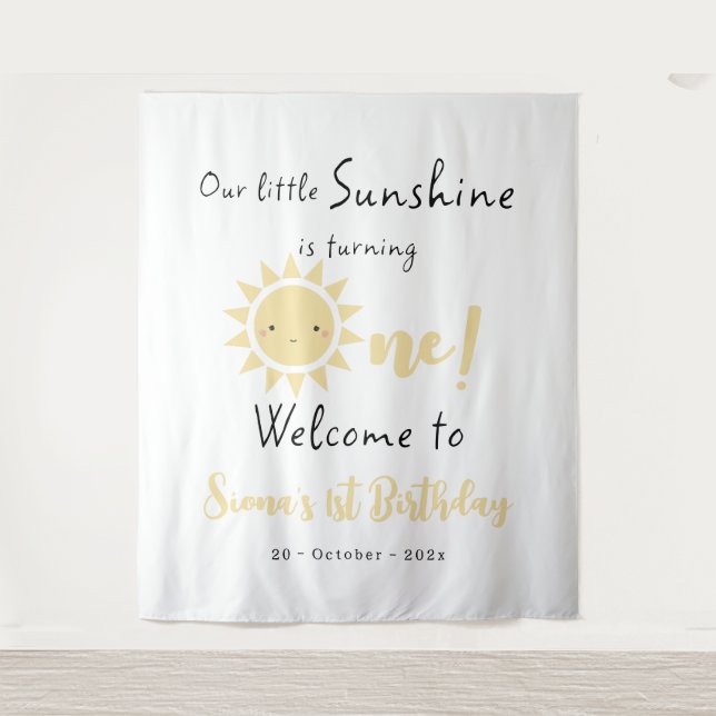 Tenture Notre soleil devient un joli décor d'anniversaire (Devant)
