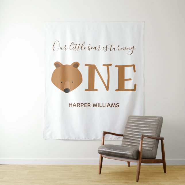 Tenture Ourson qui fête son premier anniversaire Mignon an (En situation)