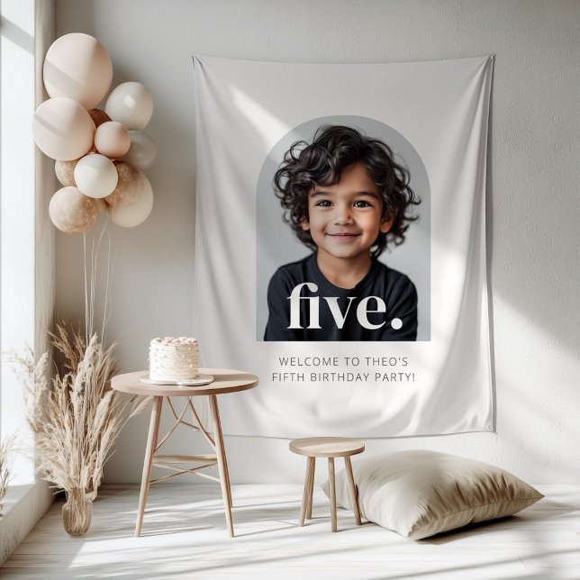 Tenture Panneau de bienvenue photo à cinq arches pour 5ème (Zazzle 5th Birthday Five Arched Photo Welcome Sign Tapestry)