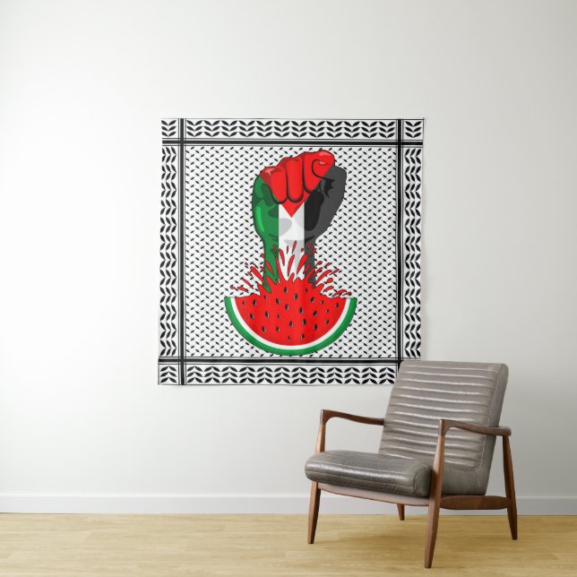 Tenture Poing de résistance palestinienne sur le symbole d (En situation)
