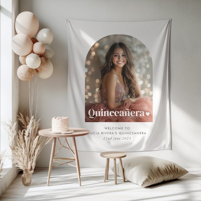 Tenture Quinceañera Minimaliste Moderne Photo Archiée  (Zazzle Modern Minimalist Quinceañera Arched Photo  Tapestry )