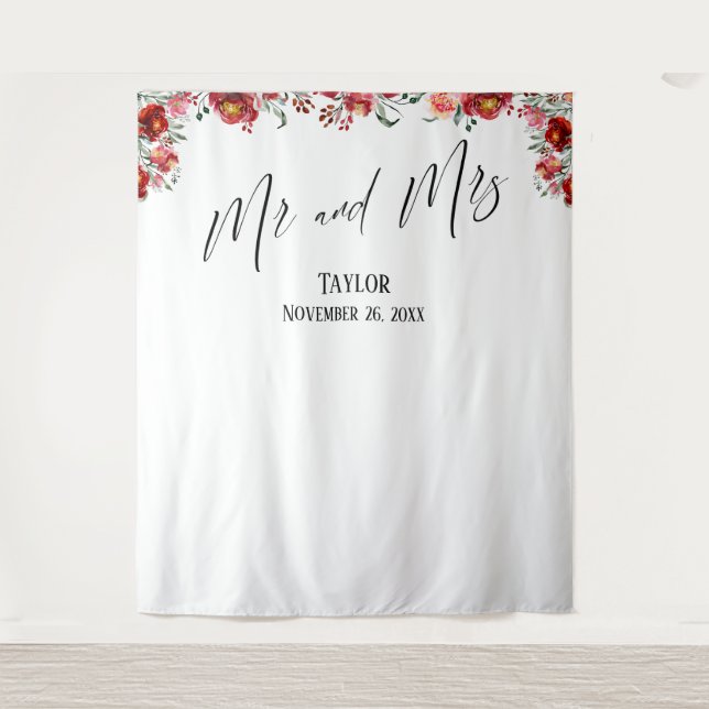 Tenture Red Floral Mr et Mrs. Photo Backdrop (Devant)