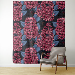 Tenture Rouge lilas sur bleu foncé