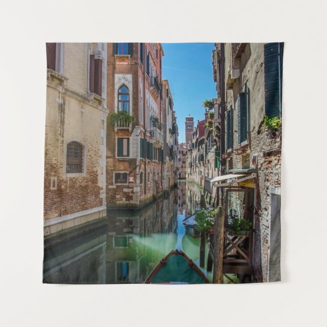 Tenture Rue étroite avec canal à Venise. (Devant)