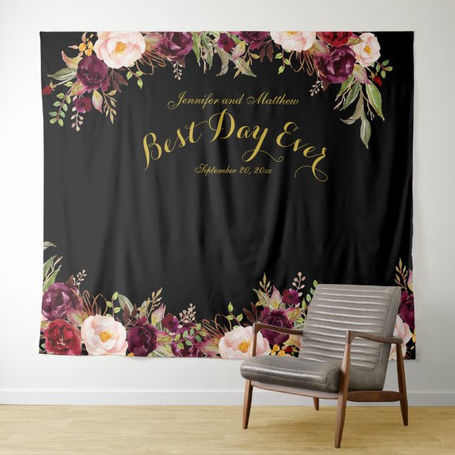 Tenture Stand de photobooth de mariage floral bordeaux or  (En situation (horizontale))