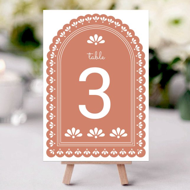 Terra Cotta Arch Automne Mariage Numéro de table (Terra Cotta Arch Autumn Wedding Table Number by Fiesta Valley Print)