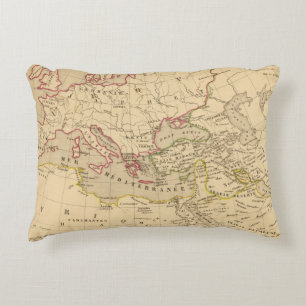 Terre aux trois fils de Noe Decorative Pillow