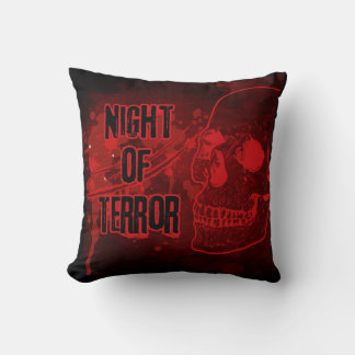 Terror Halloween  Throw Pillow