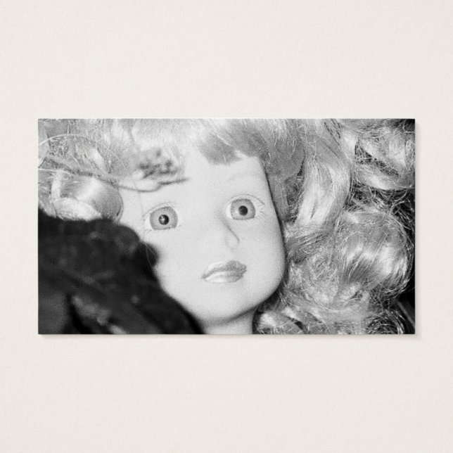 Tête de poupée dans le jardin (Dos)