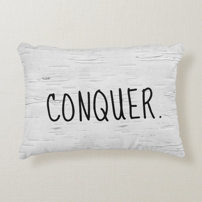 Texte CONQUER Sur Le Coussin Accentuation De L'Arb (Devant)
