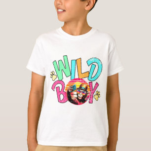 Texte en T-shirt lettres colorées stylisées