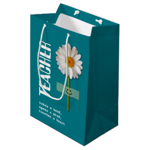 Thank You, Teacher. Smiling Daisy Custom Name Medium Gift Bag