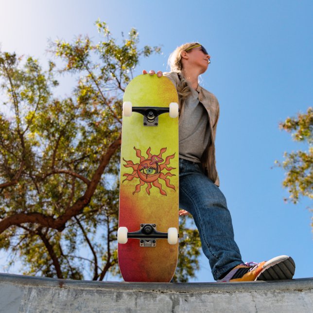 The All Sun-Seeing Mushroom Rays Skateboard (Outdoor 1)