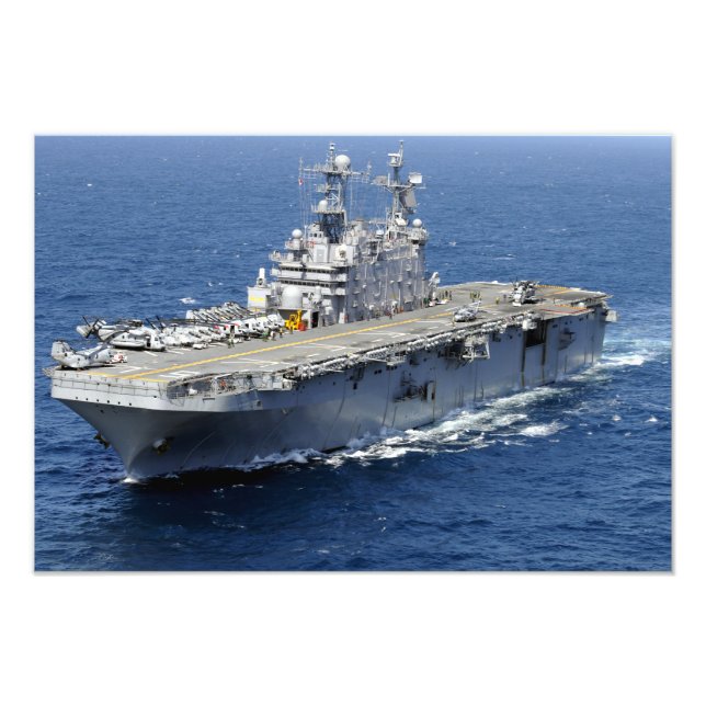 The amphibious assault ship USS Peleliu Photo Print (Front)