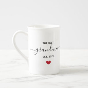 The best grandma ‘est year’ bone china mug