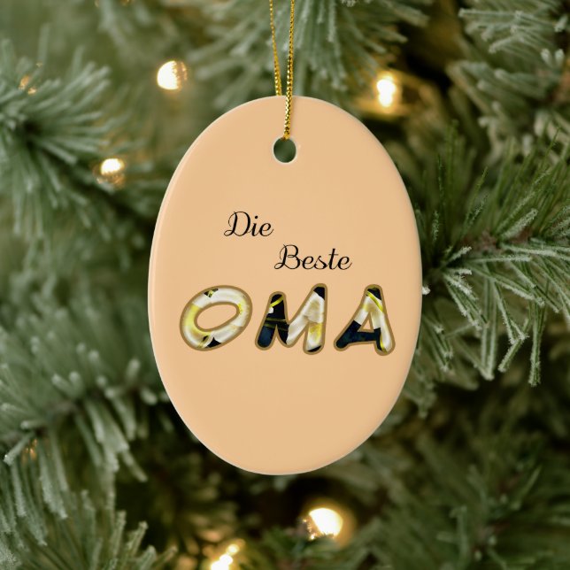 The Best Oma In German Ornament (Tree)
