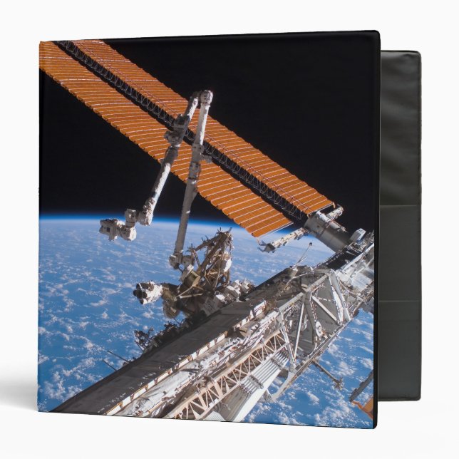The Canadarm2 and solar array panel wings Binder (Front/Inside)